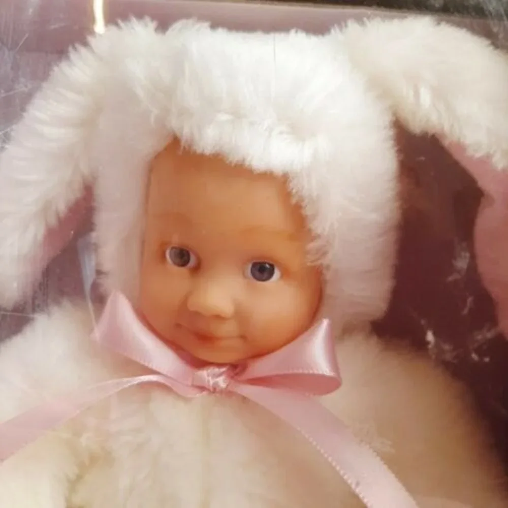 2005 Anne Geddes Baby Bunnies Bean Filled Bunny Rabbit Baby Brown Eyes